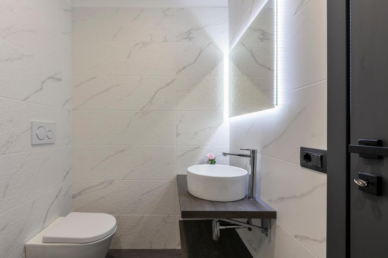 Residenza Sacconi By Hili Hotel Рим Екстериор снимка